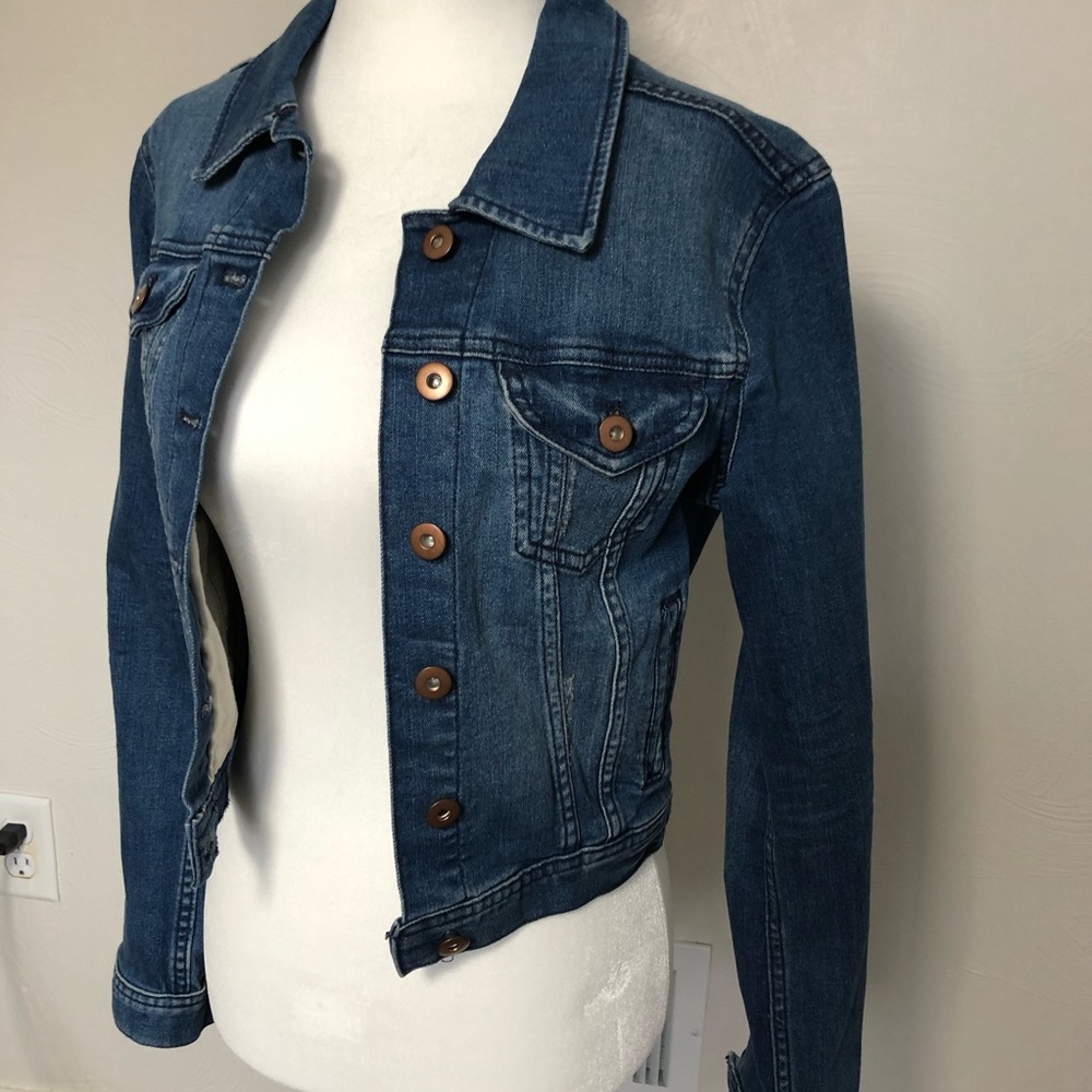 Forever21 Denim Jacket SZ Small Perfect Condition
